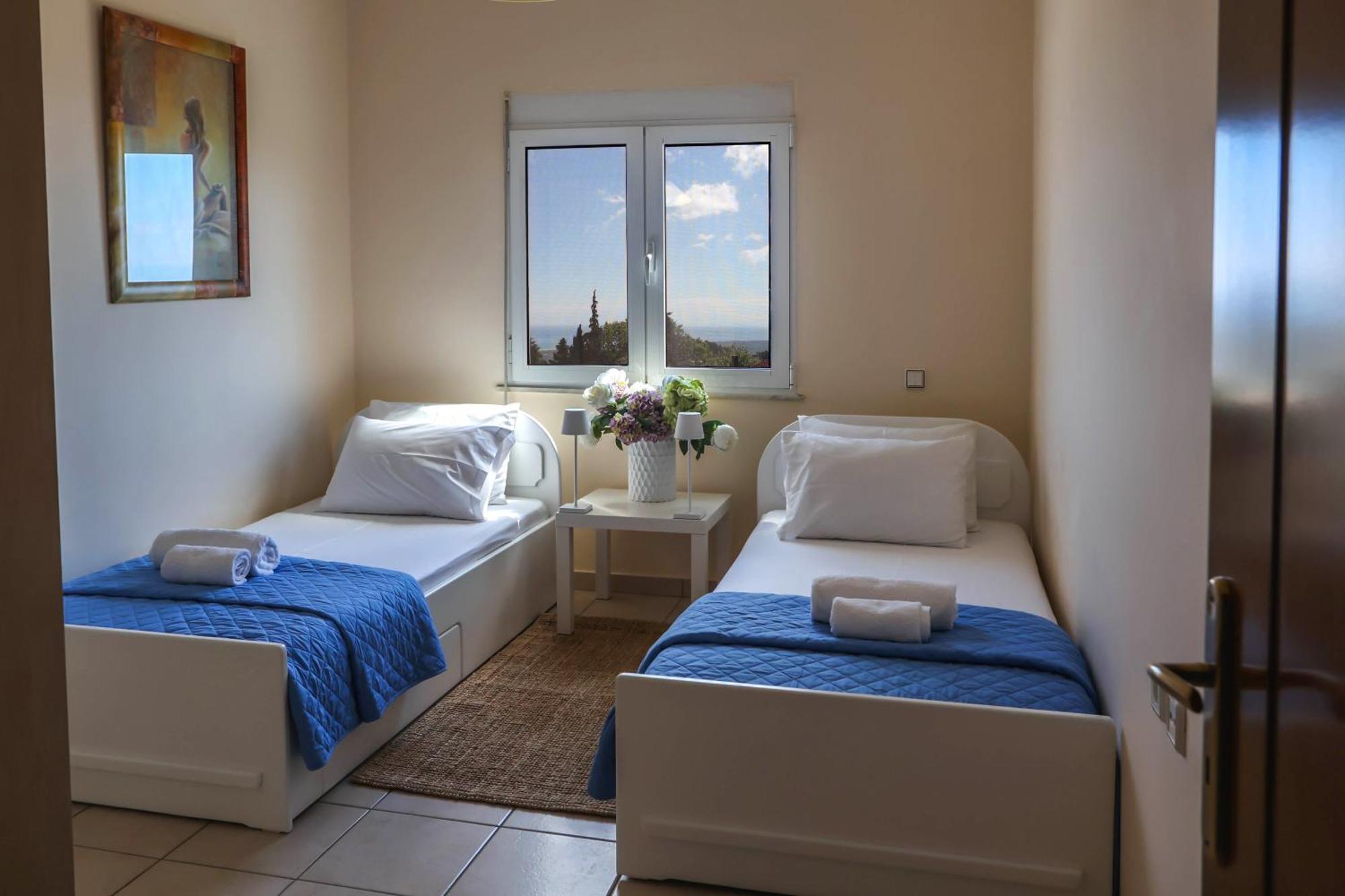 Olympus Beach Aigani Family House Екстер'єр фото